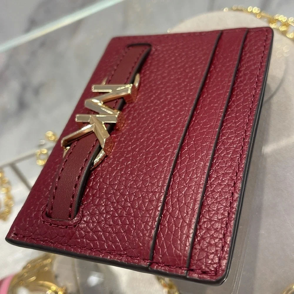 MICHAEL KORS
Reed Large Pebbled Leather Card Holder Case
Dark Cherry
NWT - Picture 8 of 16